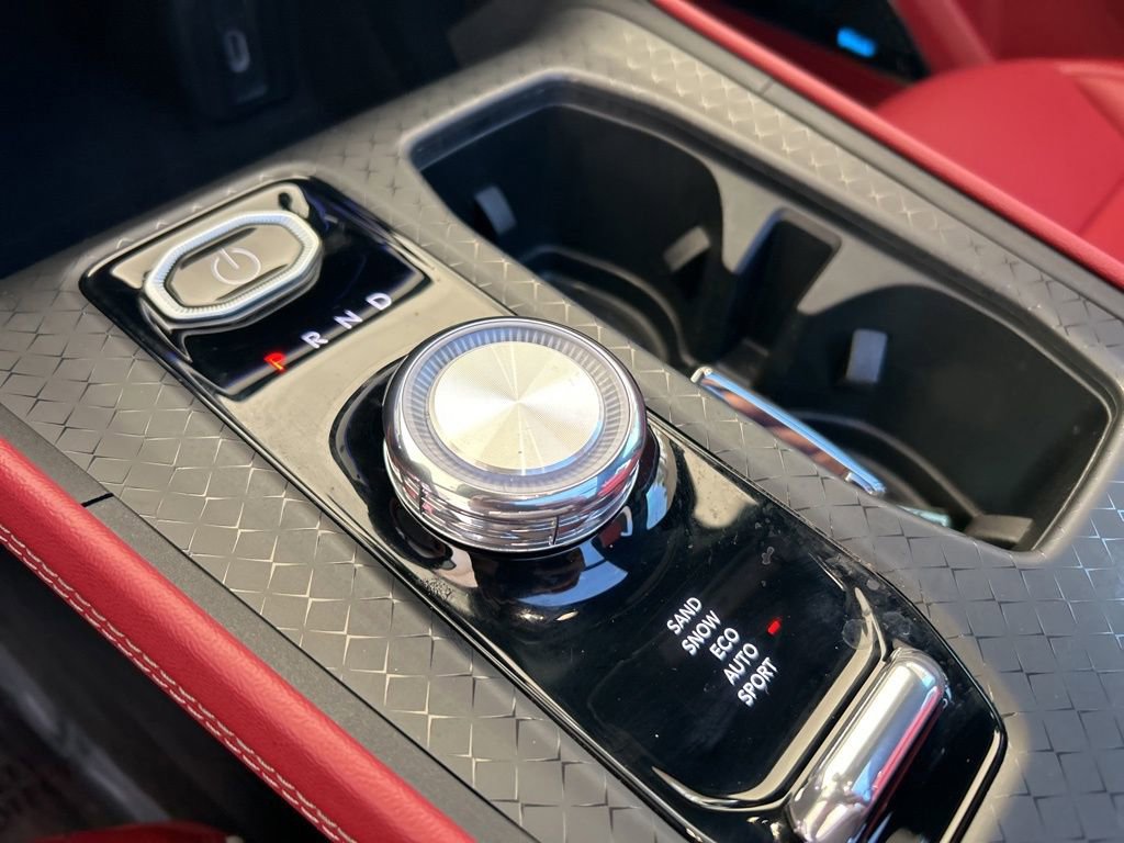 Used 2024 Jeep Wagoneer Launch Edition image 8