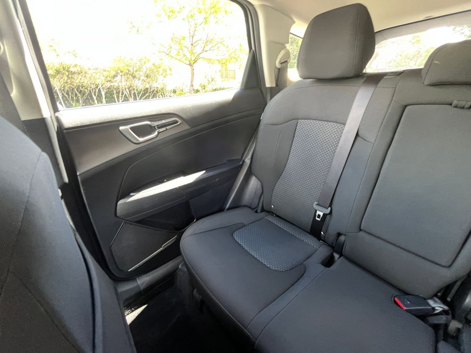 Used 2025 Kia Sportage LX FWD image 38