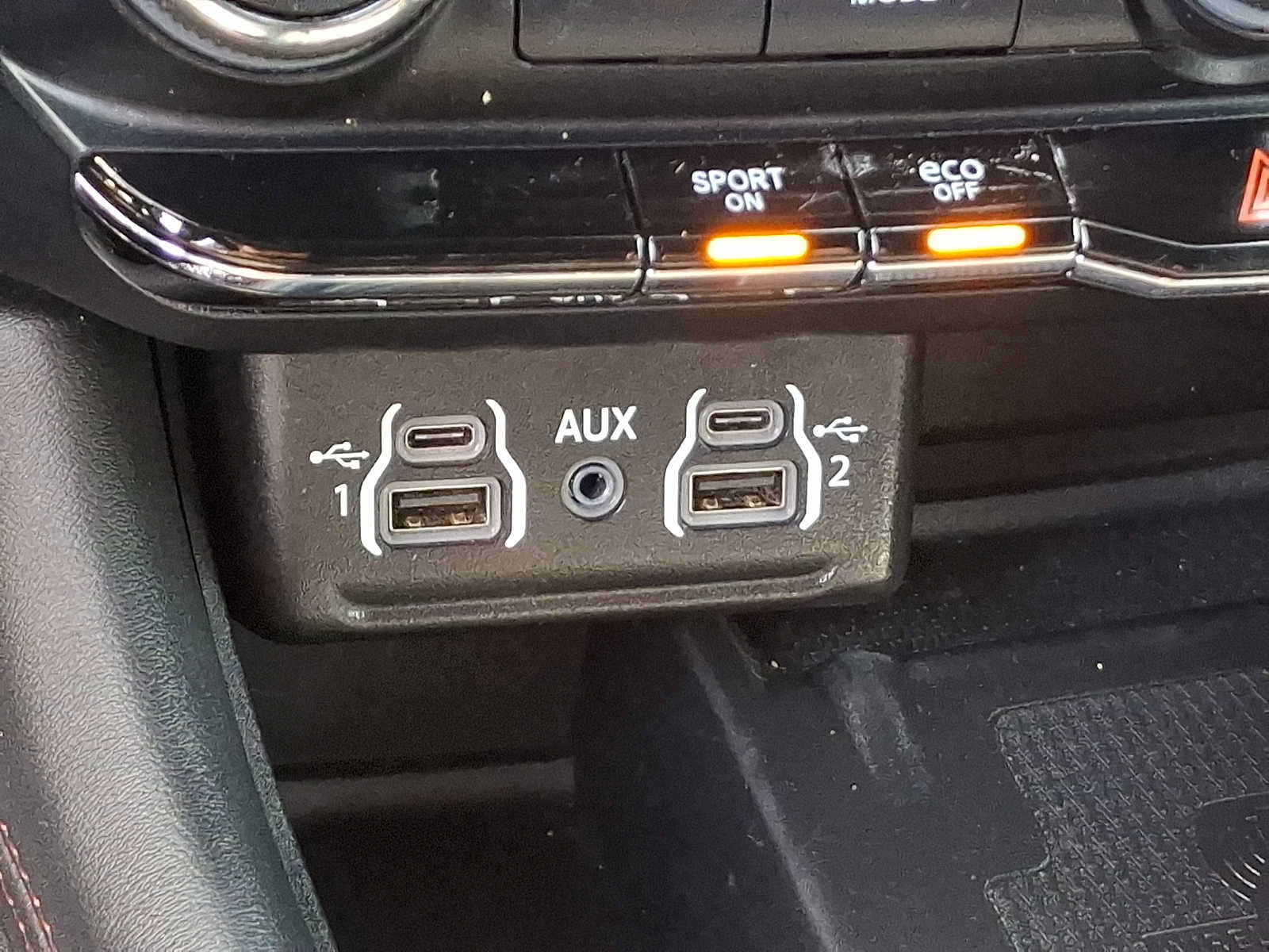 Used 2022 Dodge Durango R/T AWD/4WD image 28