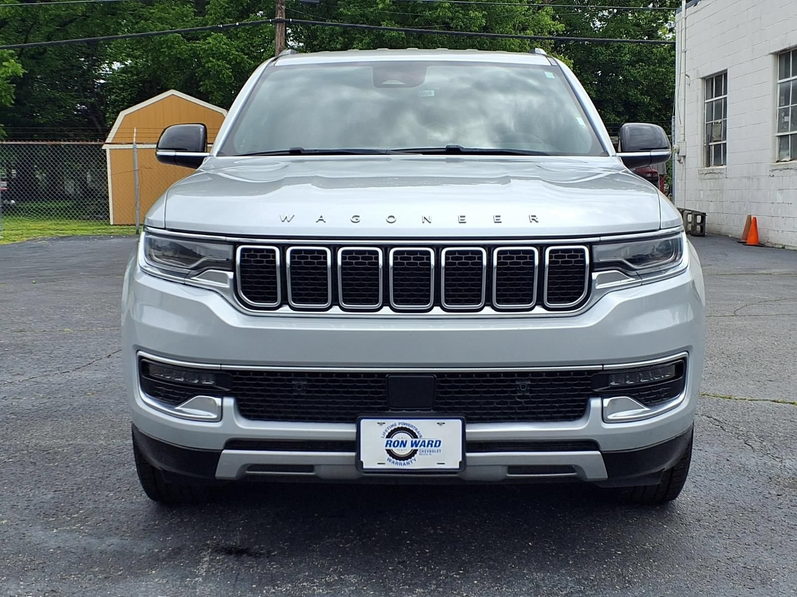 Used 2023 Jeep Wagoneer L Series II AWD/4WD image 33