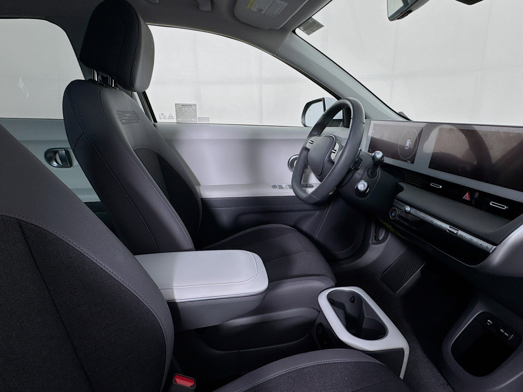 Used 2024 Hyundai Ioniq 5 SEL image 27