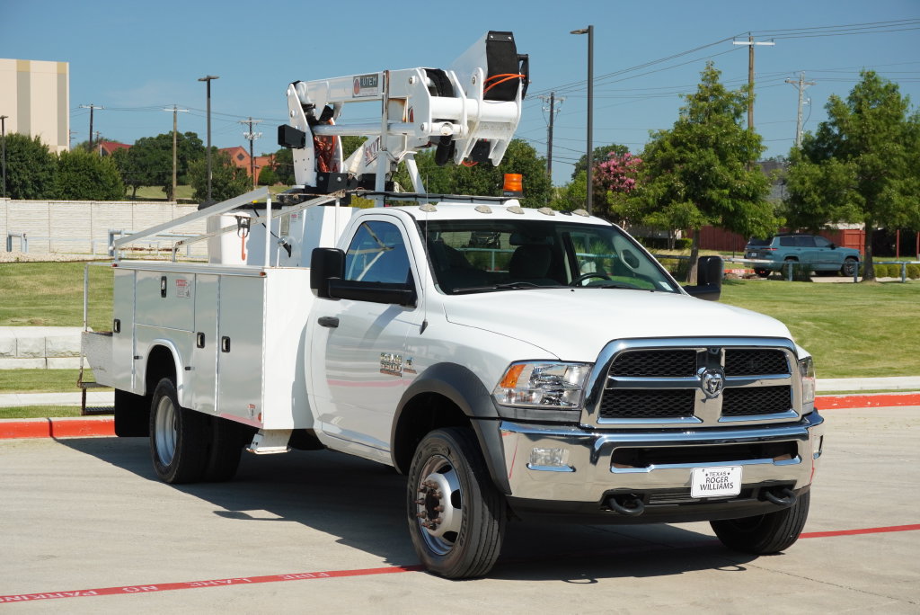 Used 2015 RAM 5500 SLT w/ Quick Order Package 29G SLT AWD/4WD image 3