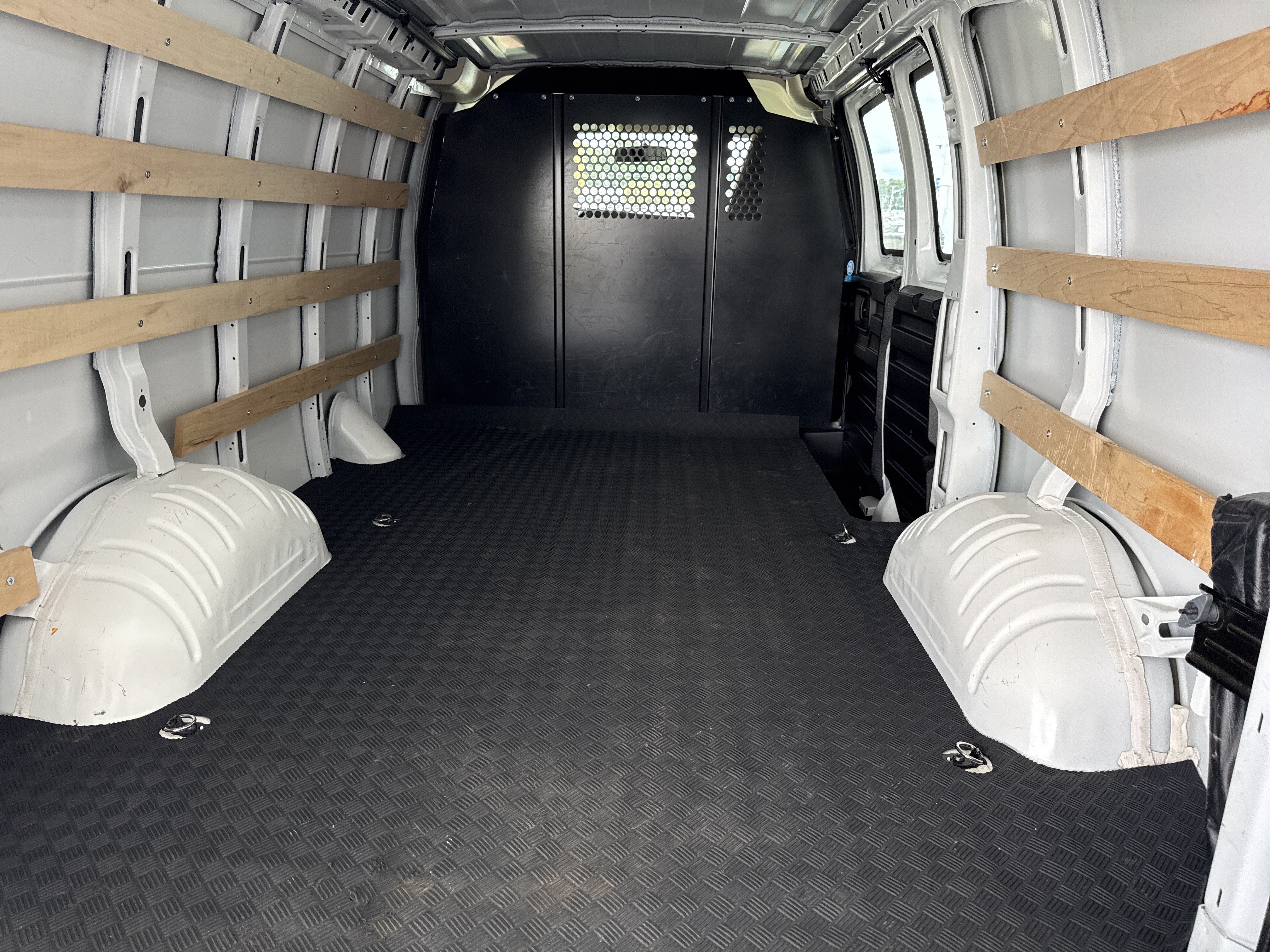 Used 2025 Chevrolet Express 2500 w/ Driver Convenience Package RWD image 28