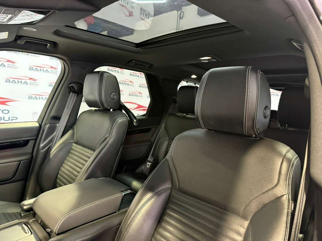 Used 2023 Land Rover Discovery S R-Dynamic AWD/4WD image 32