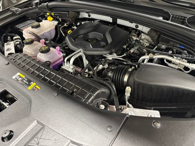 Used 2023 Jeep Grand Cherokee Summit AWD/4WD image 31