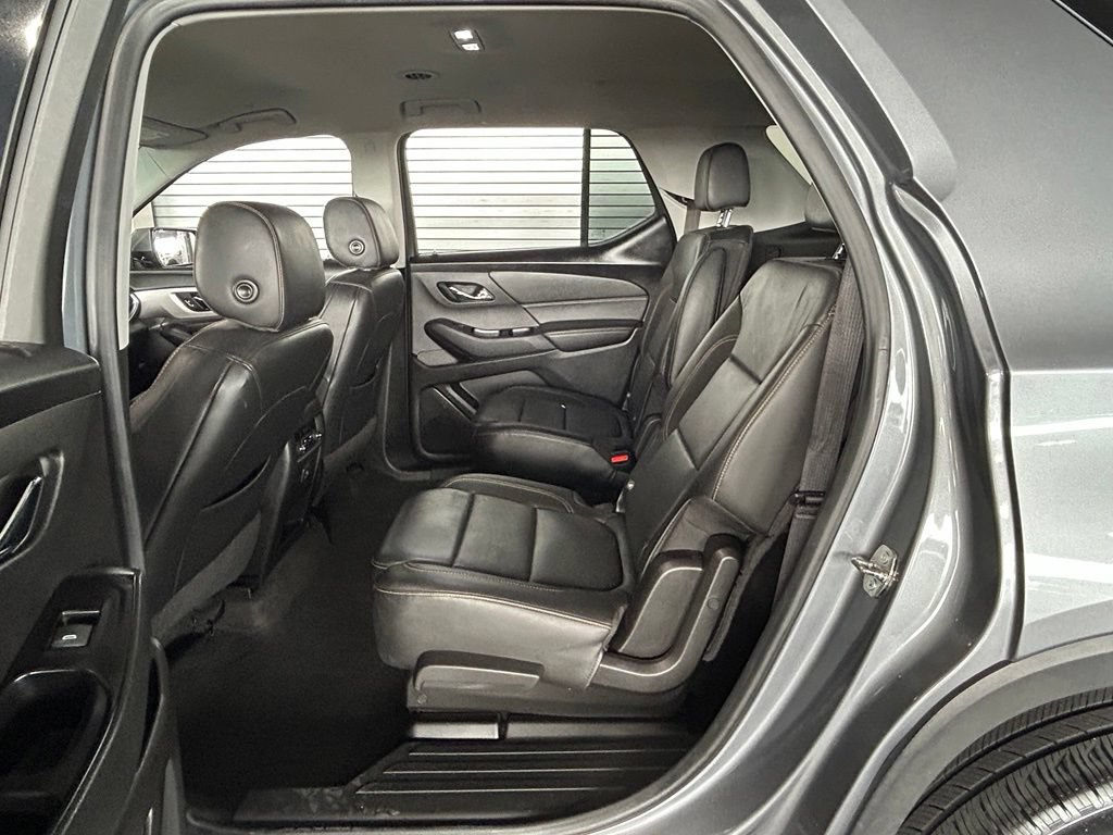 Used 2019 Chevrolet Traverse LT FWD image 46
