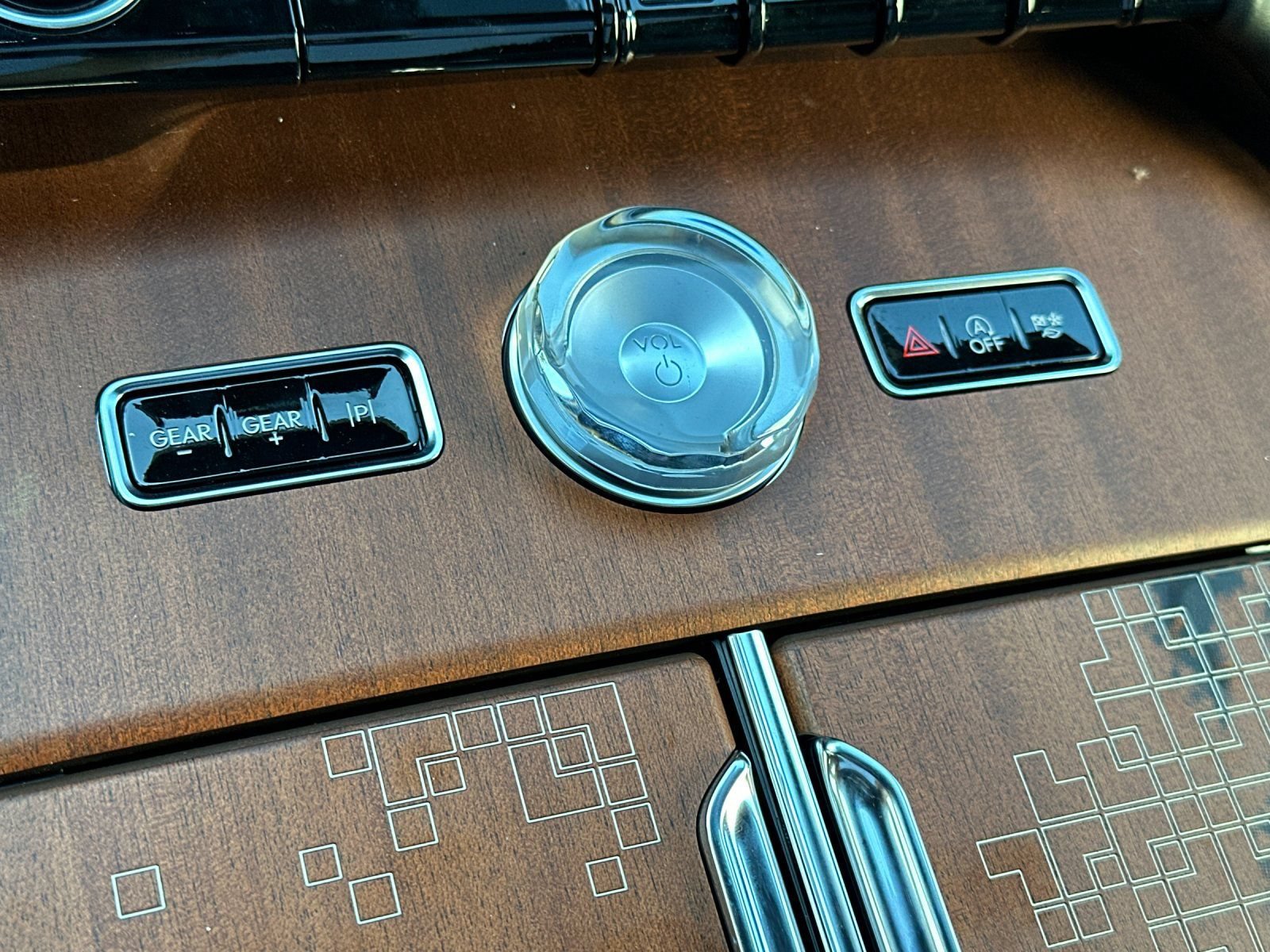 New 2027 Lincoln Navigator L Black Label AWD/4WD image 21