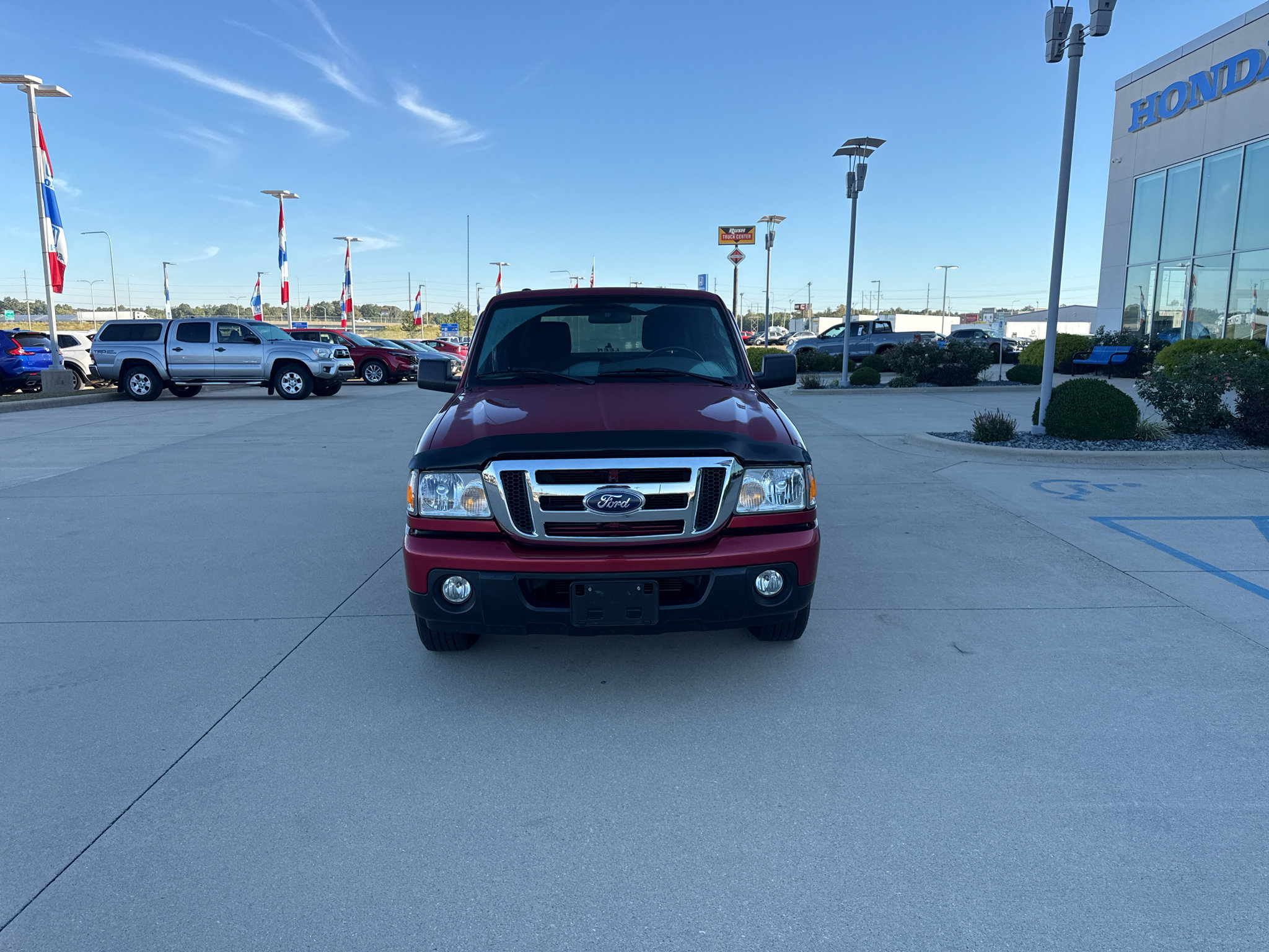 Used 2011 Ford Ranger XLT RWD image 2