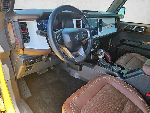 Used 2024 Ford Bronco Heritage Edition AWD/4WD image 9