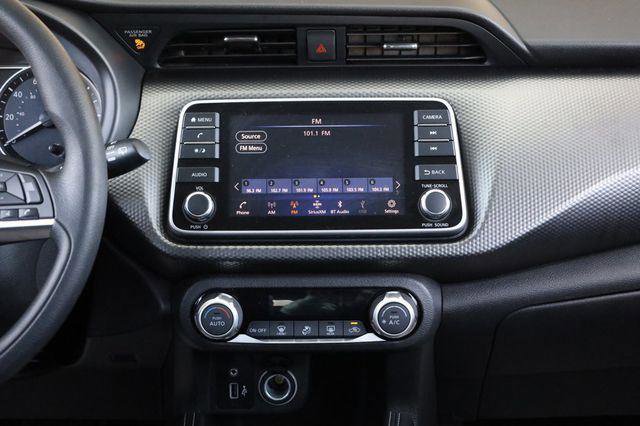 Used 2019 Nissan Kicks SV FWD image 32