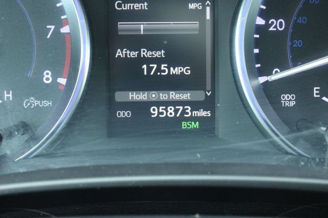 Used 2017 Toyota Highlander Limited AWD/4WD image 28