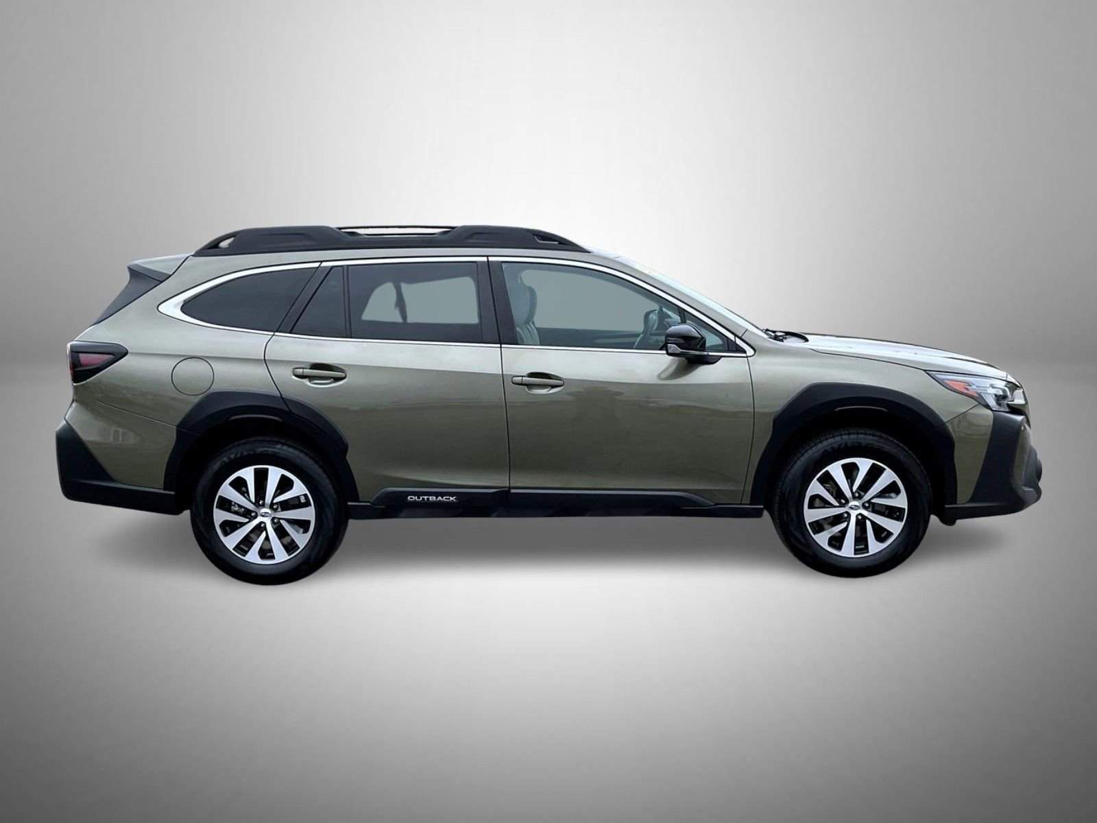 Used 2024 Subaru Outback Premium image 4