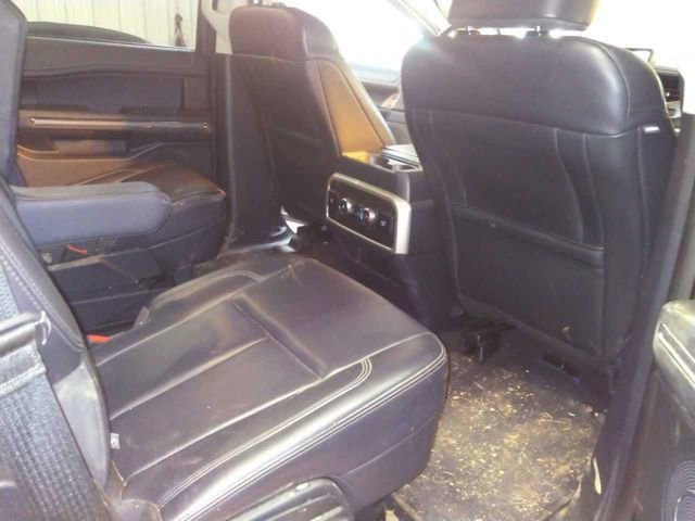 Used 2024 Ford Expedition XLT image 6