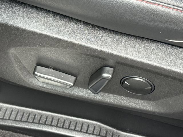 Used 2024 Ford Edge ST-Line AWD/4WD image 25