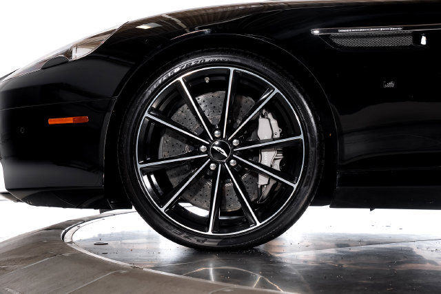 Used 2016 Aston Martin DB9 GT RWD image 14