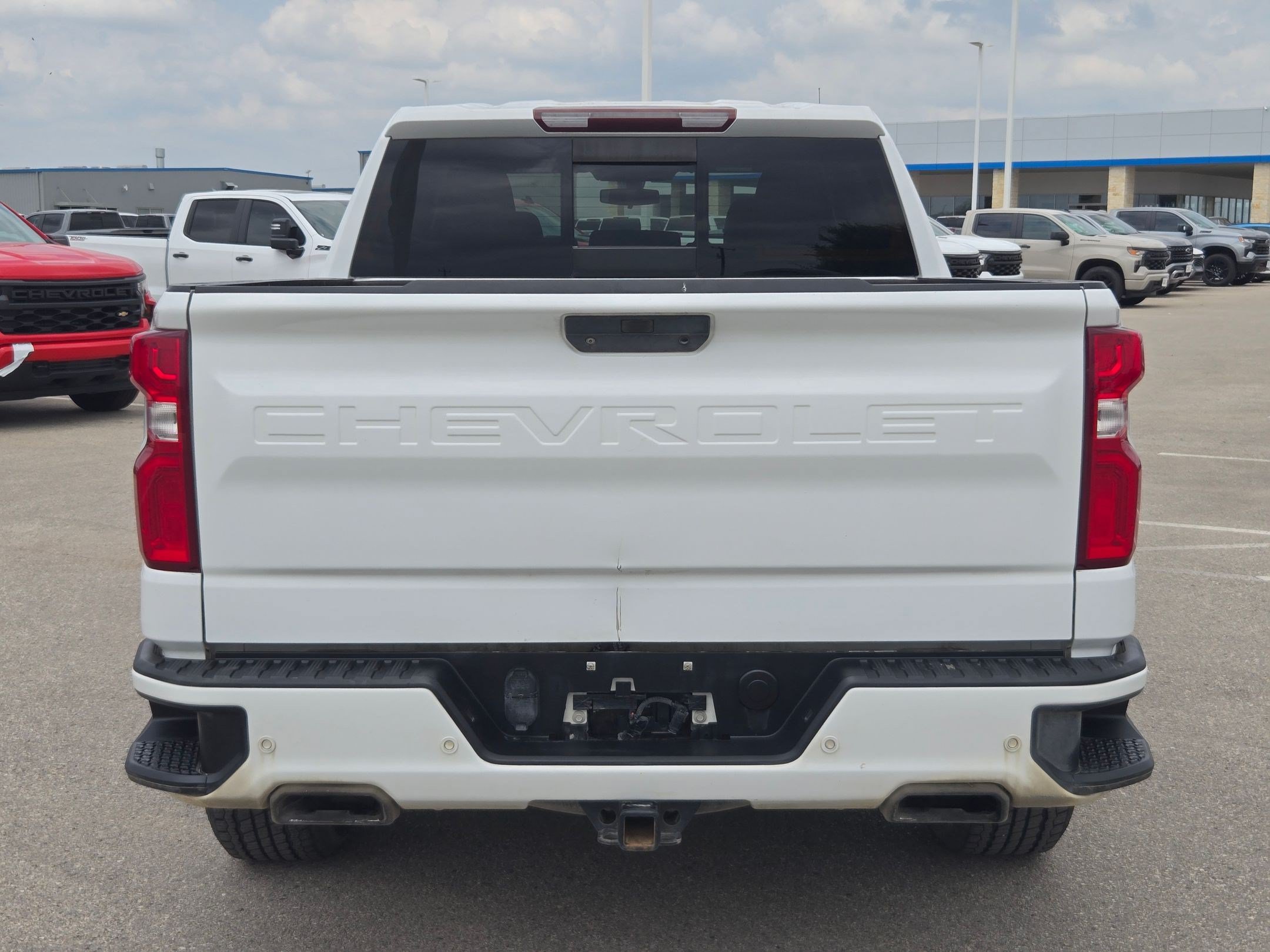 Certified 2020 Chevrolet Silverado 1500 RST w/ Texas Edition AWD/4WD image 4