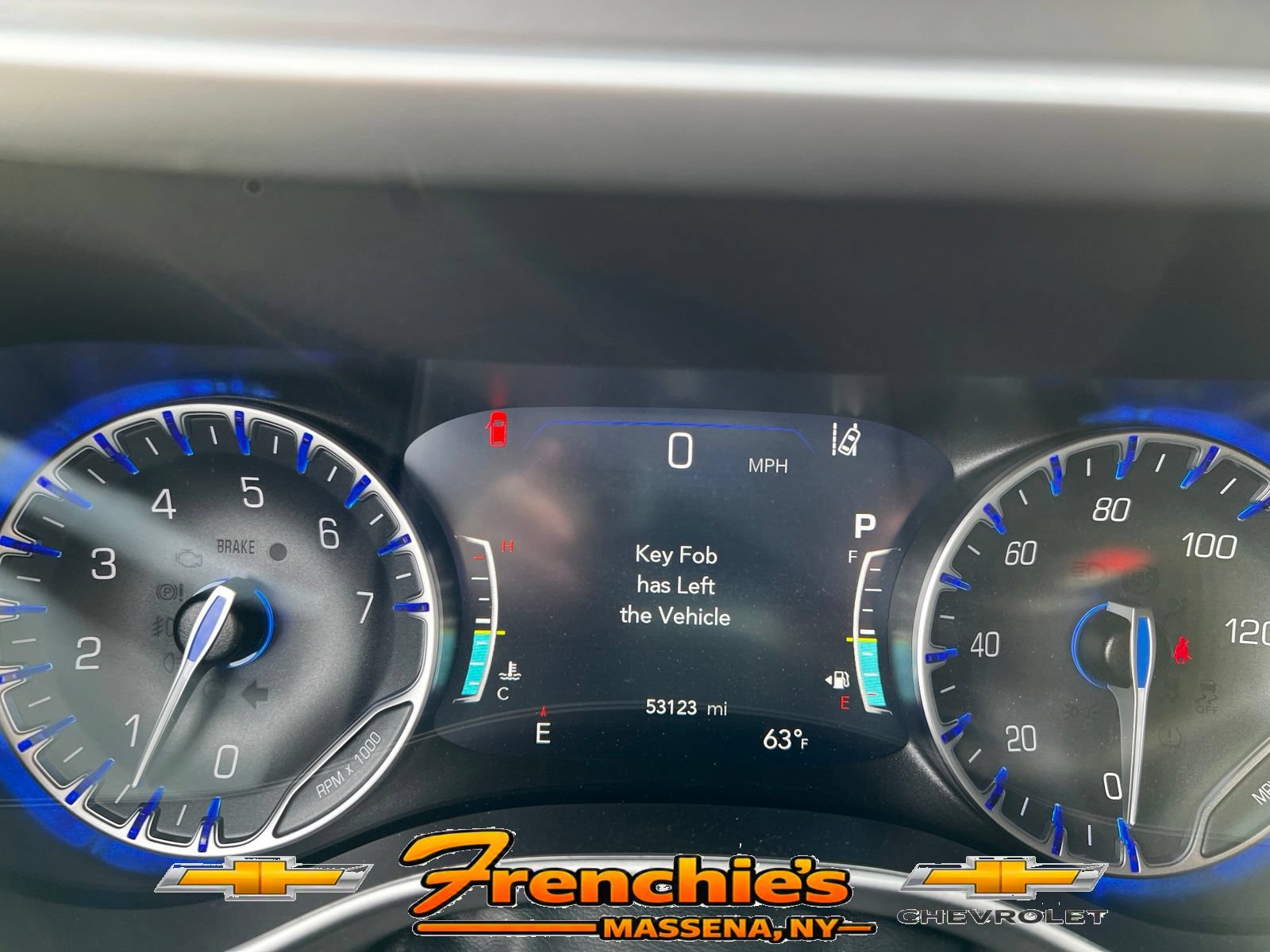 Used 2025 Chrysler Pacifica Select FWD image 19