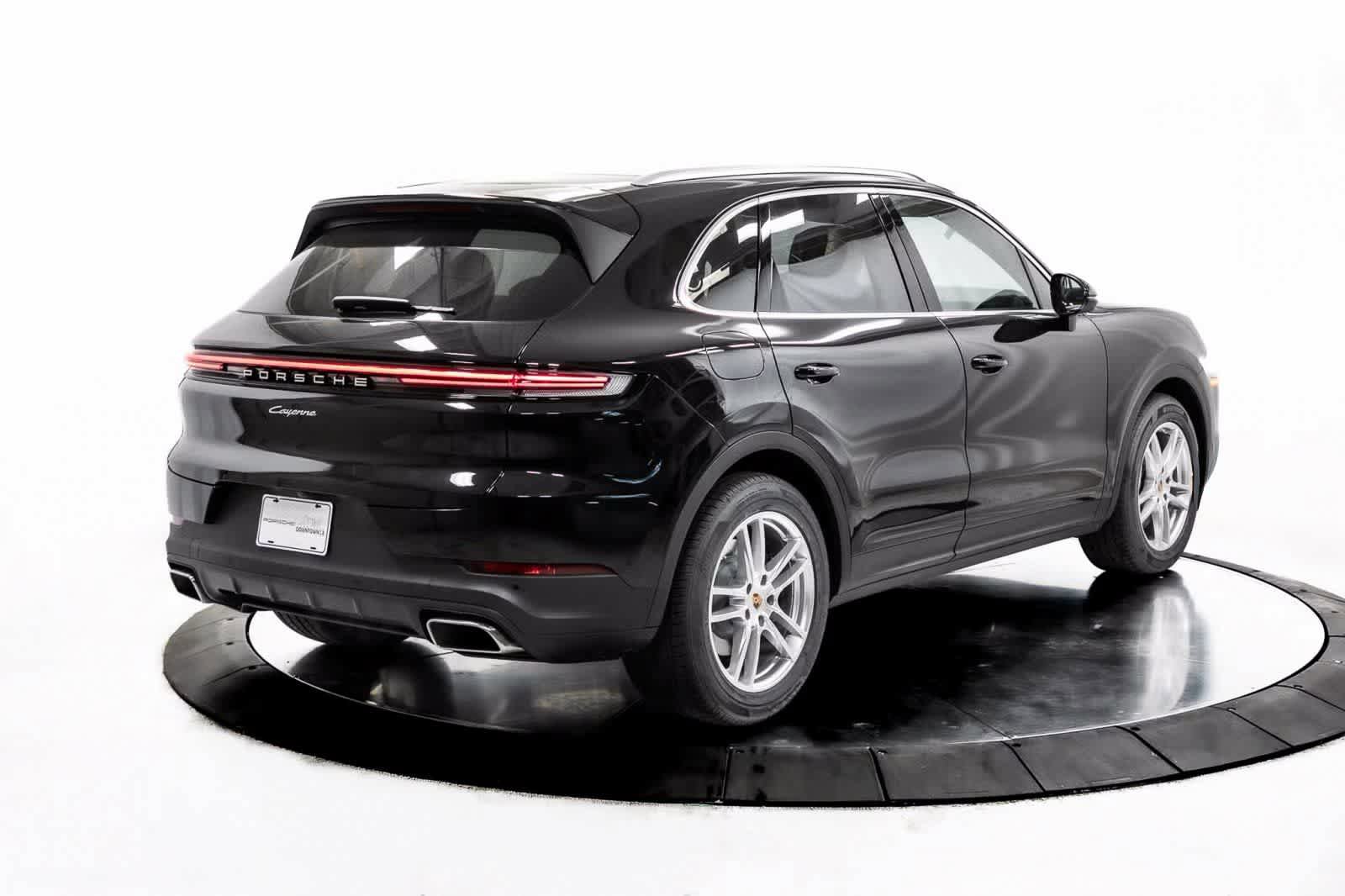 Certified 2025 Porsche Cayenne AWD/4WD image 7