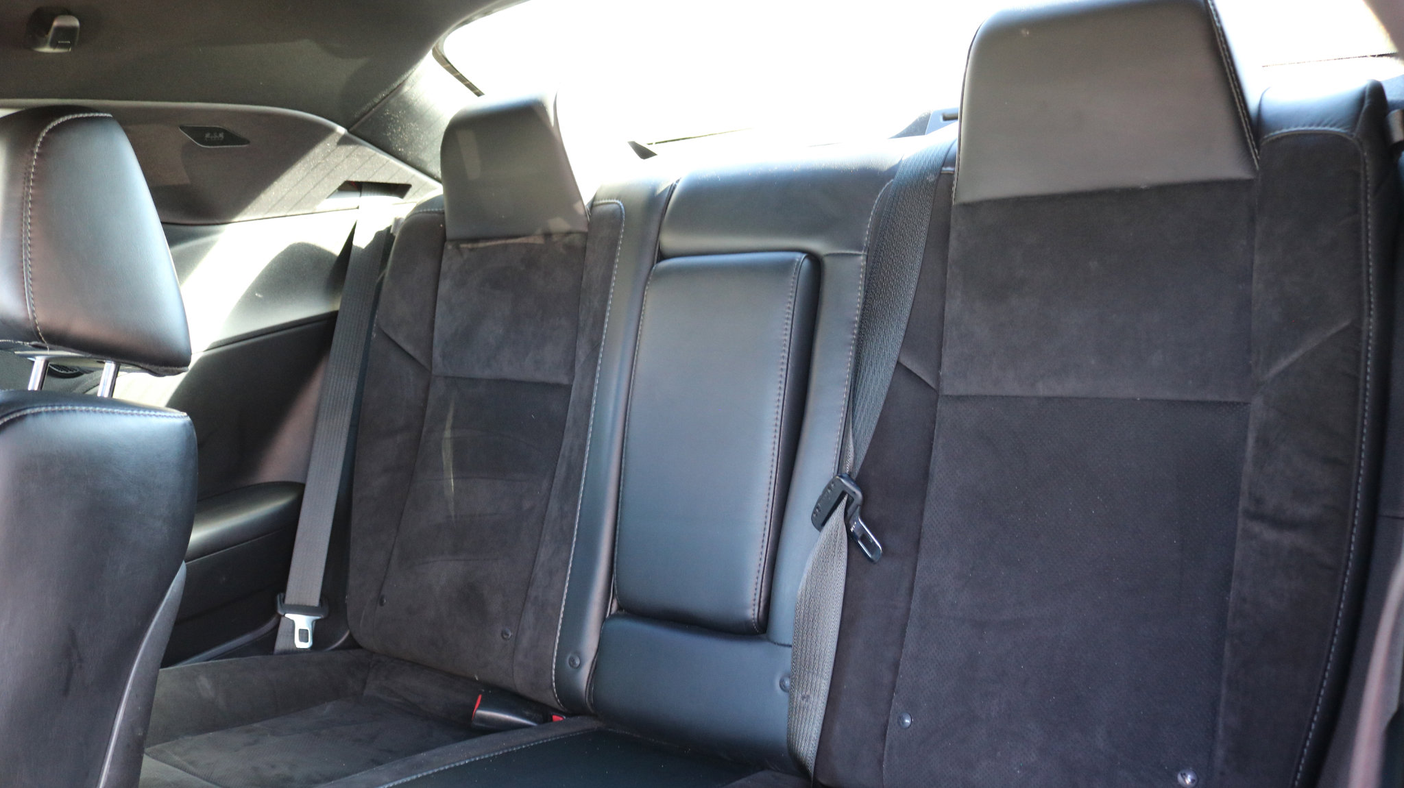 Used 2015 Dodge Challenger R/T Scat Pack w/ Scat Pack Appearance Package image 17