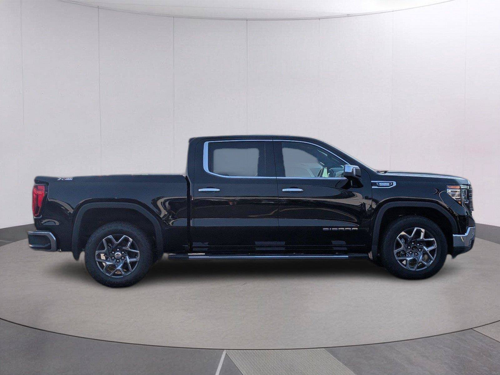 New 2026 GMC Sierra 1500 SLT w/ SLT Premium Plus Package AWD/4WD image 7