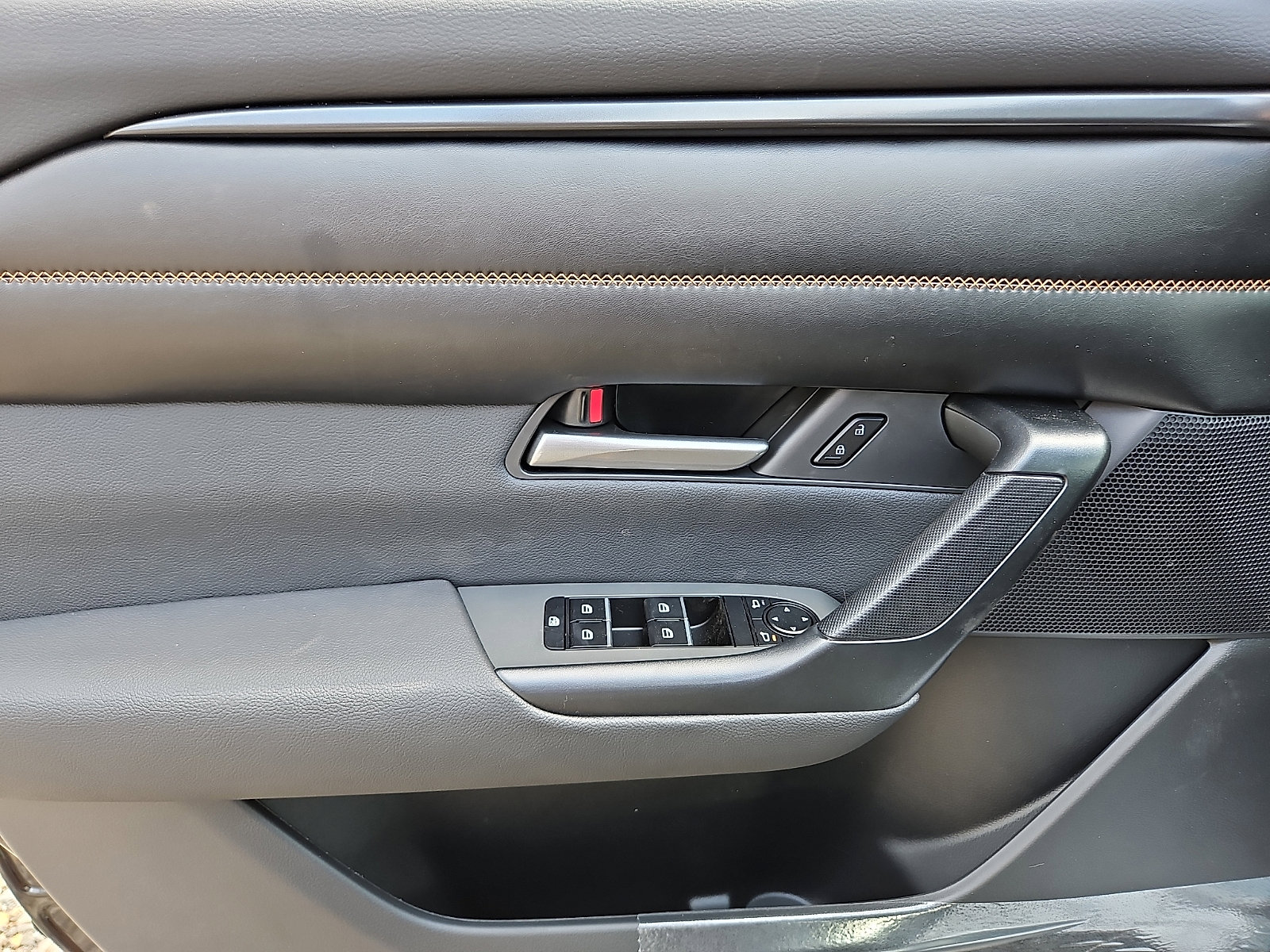 New 2026 MAZDA CX-50 AWD 2.5 Hybrid w/ Weather Package image 10