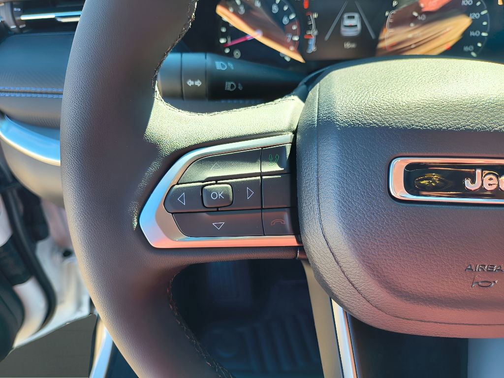 New 2026 Jeep Compass Latitude image 16