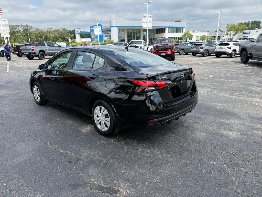 Used 2025 Nissan Versa S FWD image 7