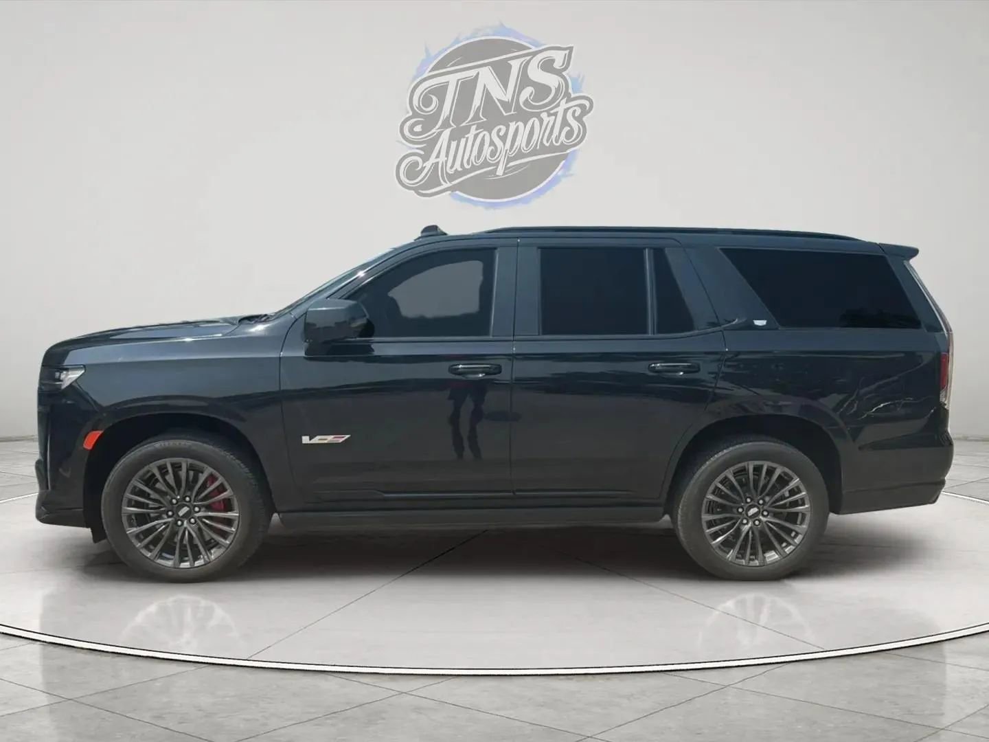Used 2023 Cadillac Escalade V image 2