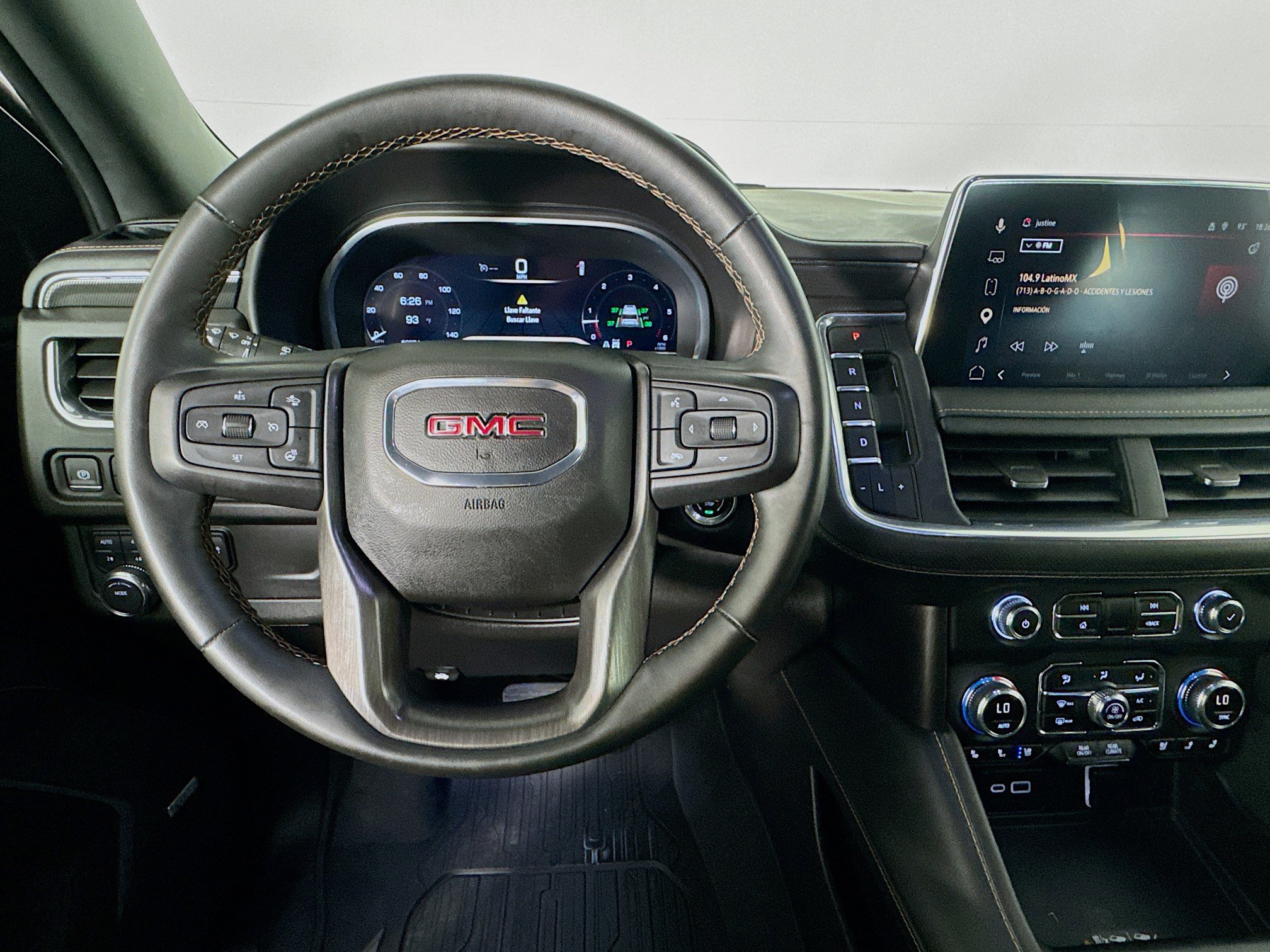Used 2023 GMC Yukon AT4 AWD/4WD image 10