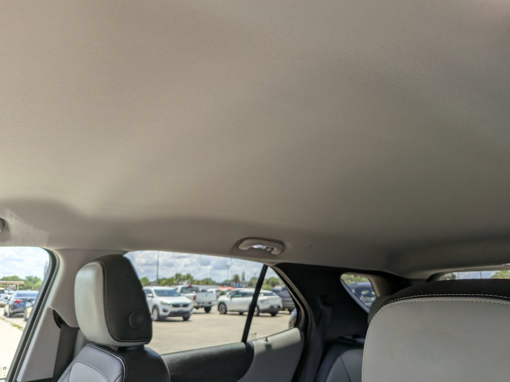 Used 2018 Chevrolet Equinox Premier FWD image 25