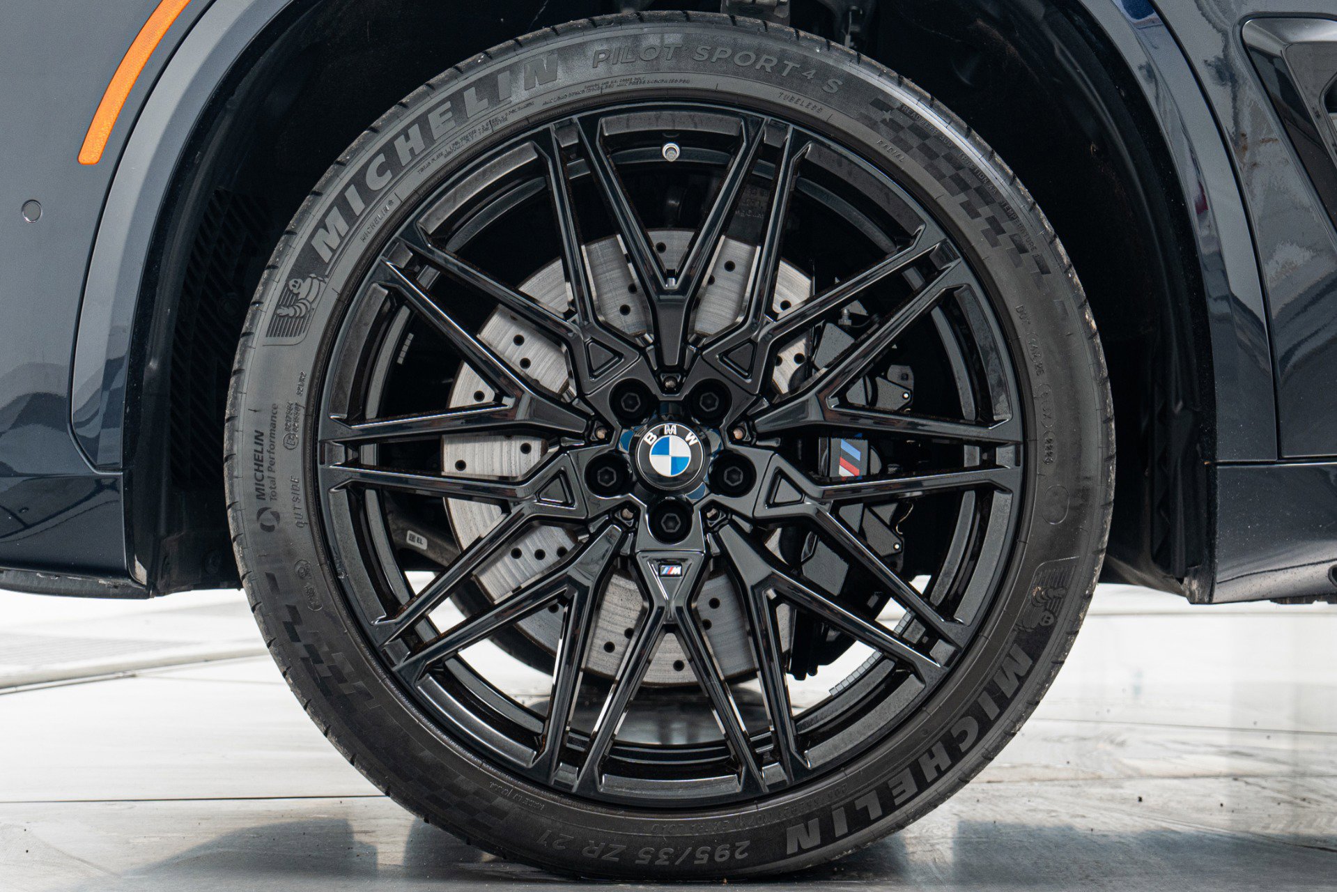 Used 2024 BMW X5 M Competition w/ Executive Package AWD/4WD image 10