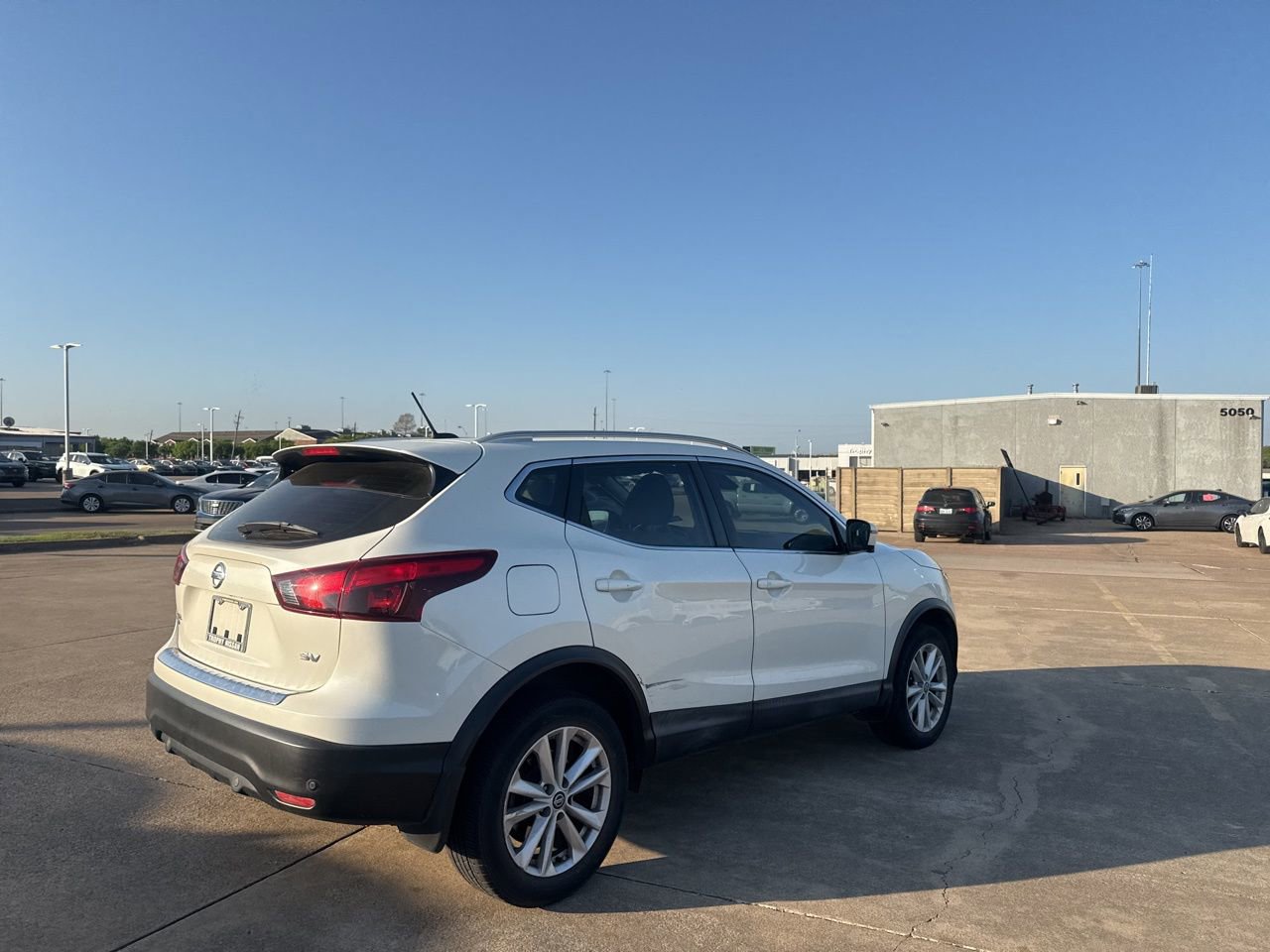 Used 2019 Nissan Rogue Sport SV w/ Technology Package image 19