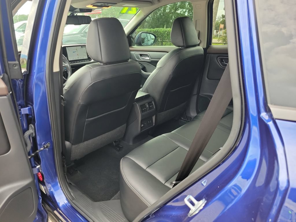 Certified 2021 Nissan Rogue SL w/ Premium Package FWD image 10