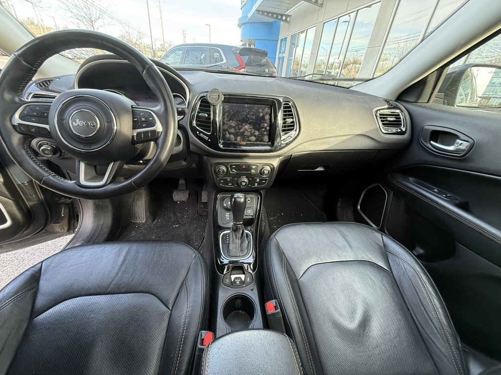Used 2017 Jeep Compass Limited image 10