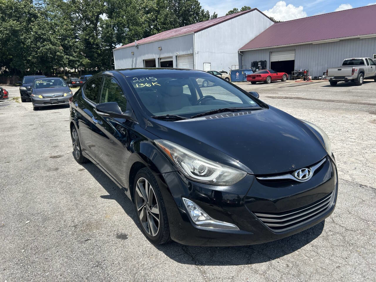 Used 2015 Hyundai Elantra Limited w/ Option Group 05 image 11