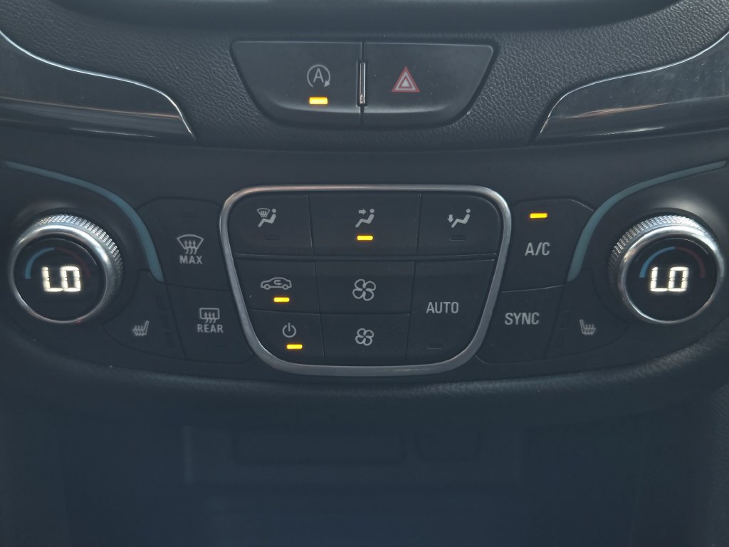 Used 2024 Chevrolet Equinox RS FWD image 20