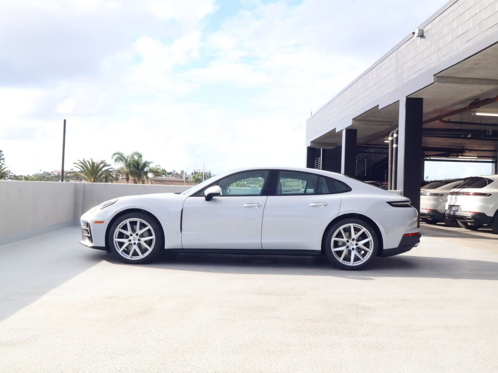 New 2026 Porsche Panamera image 2