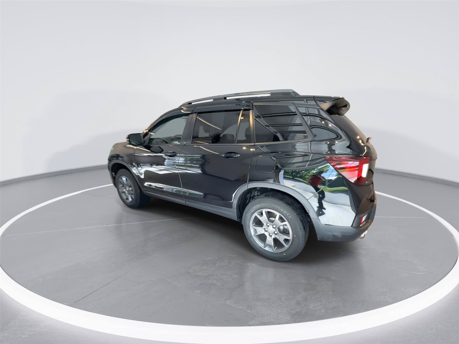 Used 2024 Honda Passport TrailSport image 6