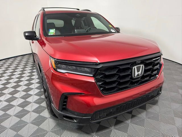 Used 2025 Honda Pilot Black Edition image 8