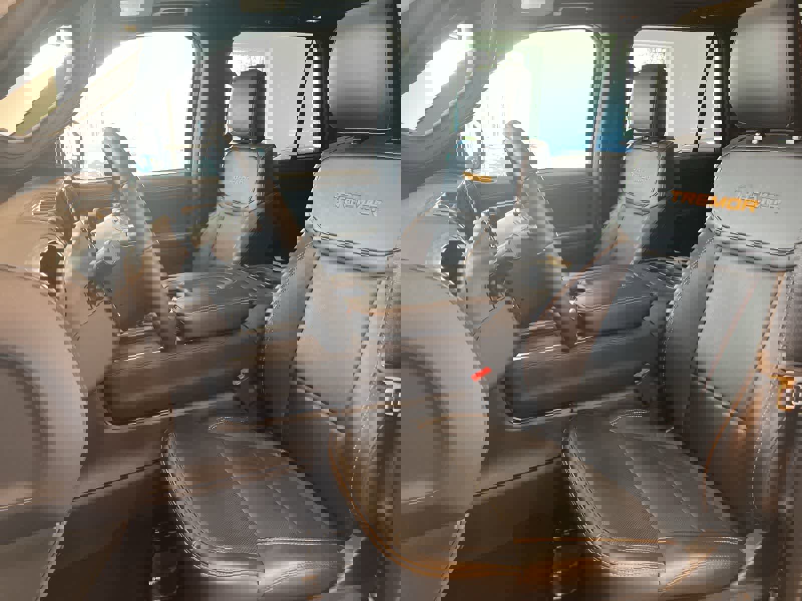 Used 2025 Ford Expedition Tremor image 13