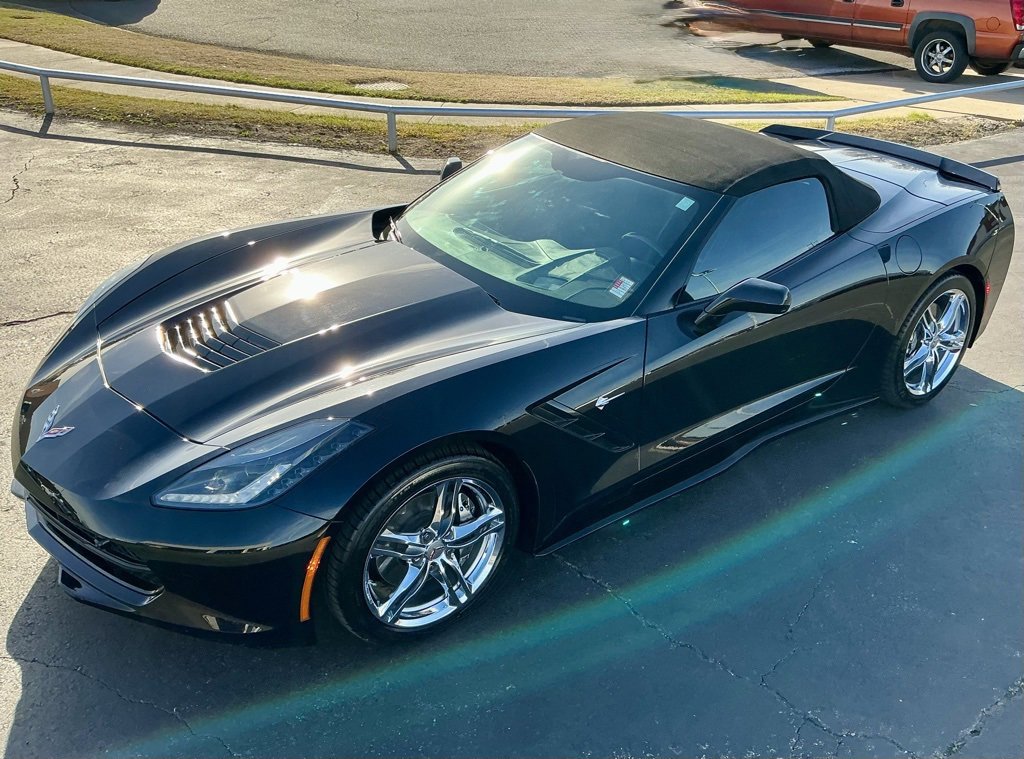 Used 2017 Chevrolet Corvette Stingray Convertible w/ 3LT Preferred Equipment Group image 7