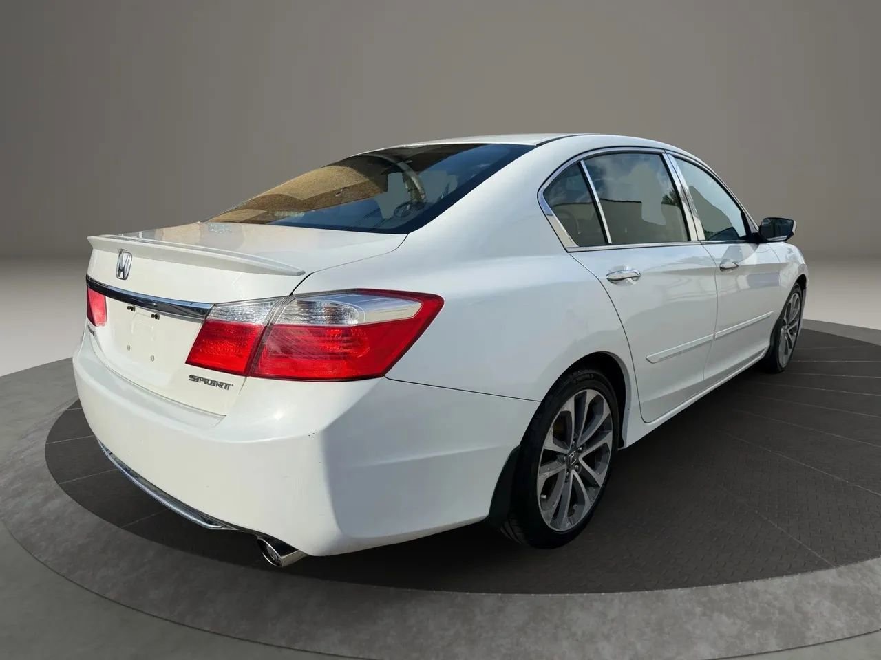 Used 2013 Honda Accord Sport image 5