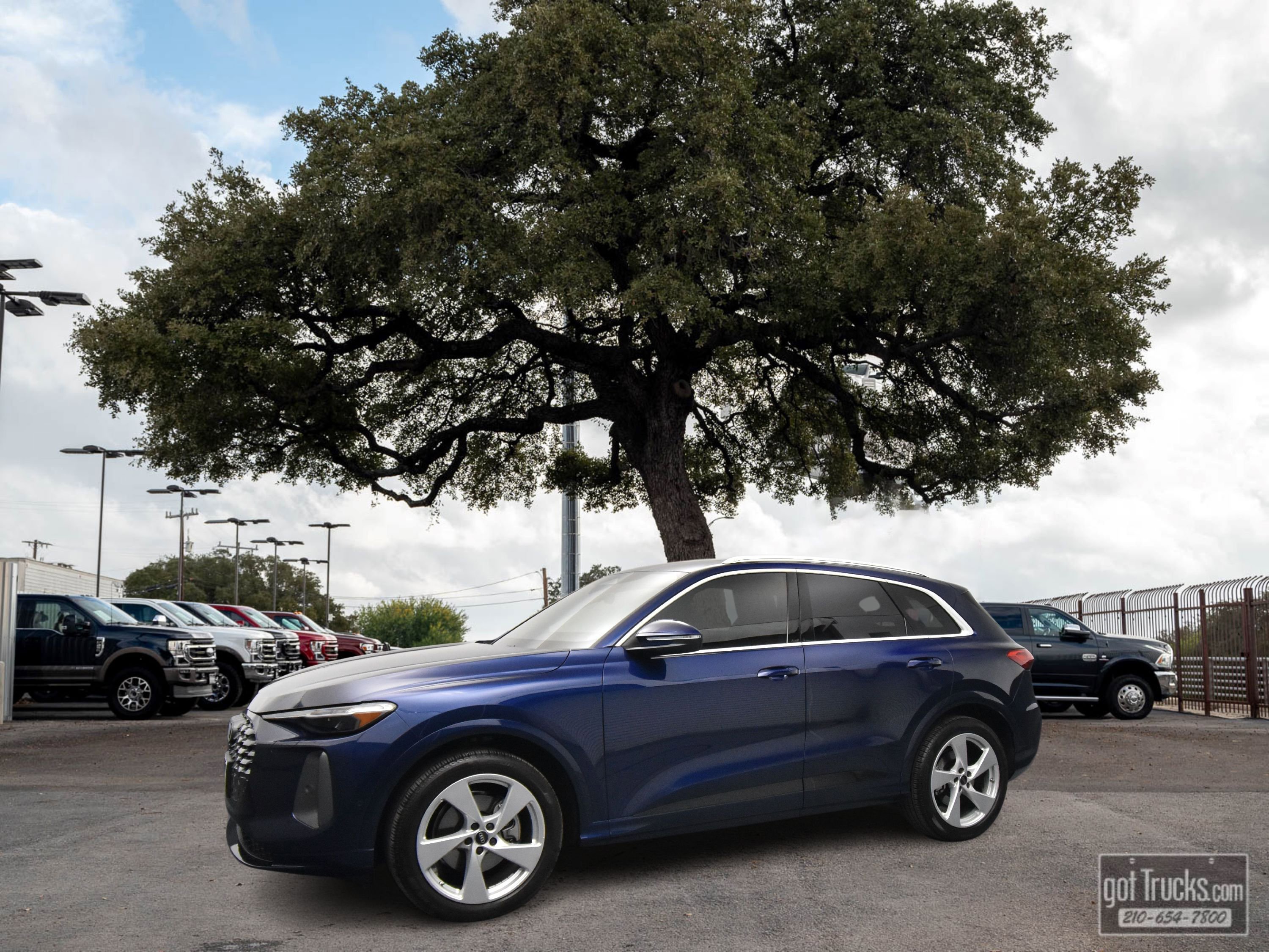 Used 2025 Audi Q5 Prestige image 1