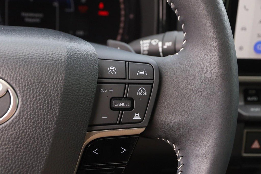 New 2026 Toyota Camry SE image 13