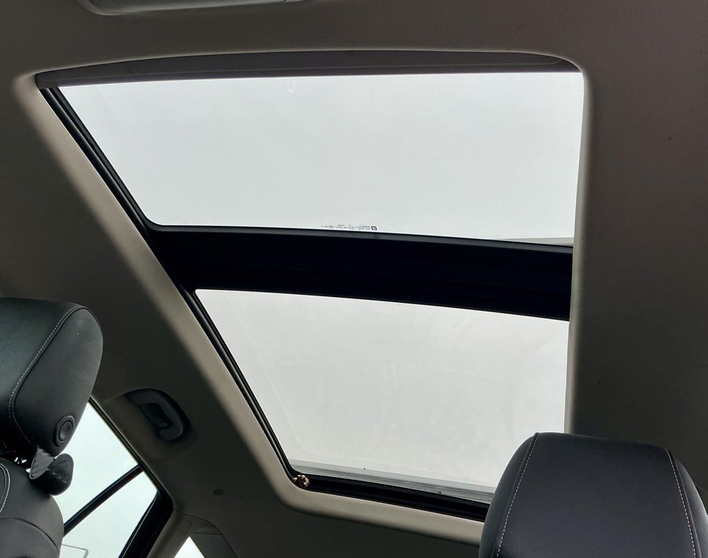 Used 2018 Buick Regal Essence w/ Driver Confidence Package #1 image 37