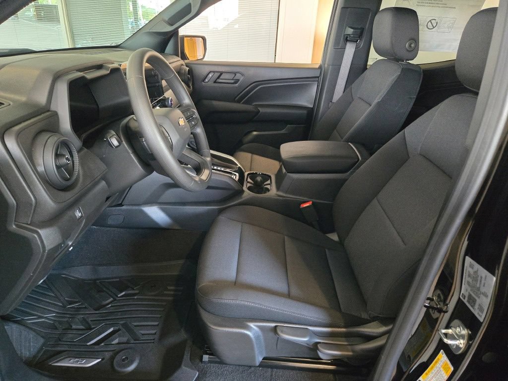New 2026 Chevrolet Colorado W/T w/ WT Custom Package AWD/4WD image 21