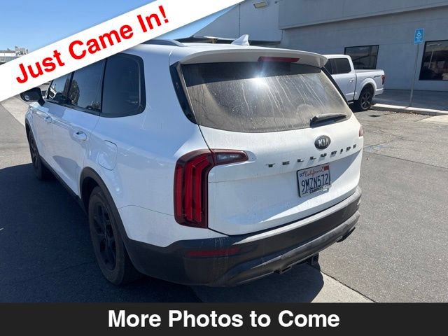 Used 2020 Kia Telluride EX w/ Towing Package FWD image 3