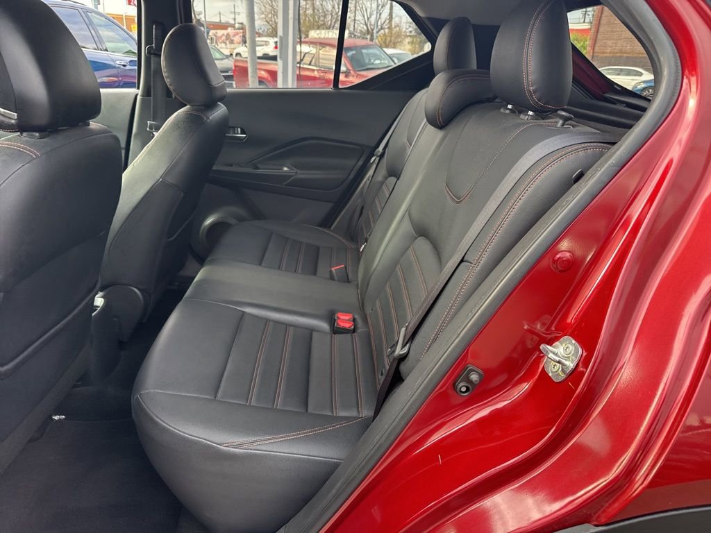 Used 2019 Nissan Kicks SR w/ SR Premium Package image 14