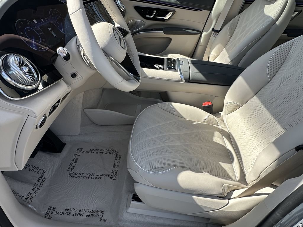 New 2026 Mercedes-Benz EQS 550 4MATIC SUV image 10