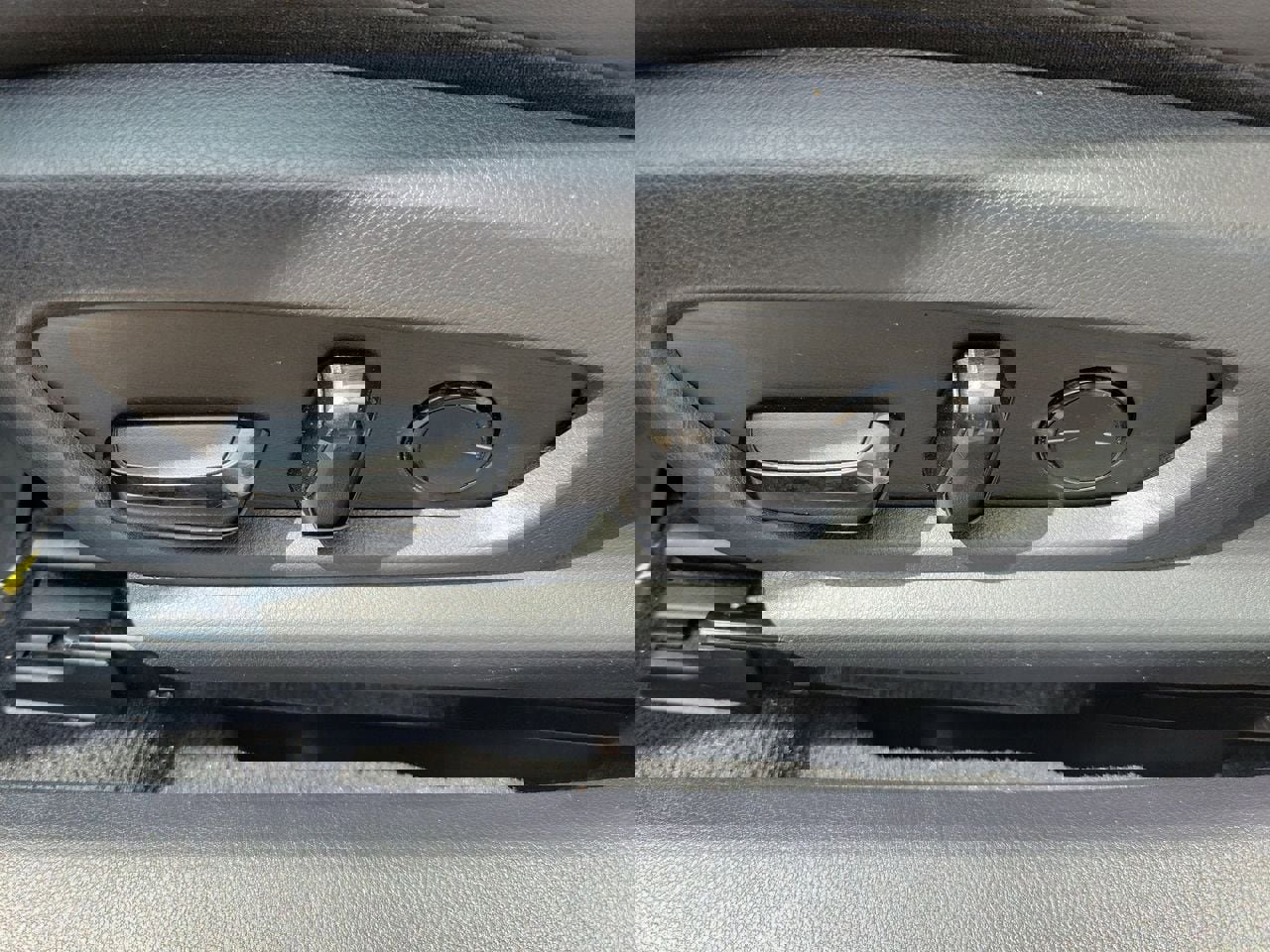 Used 2021 Lexus ES 350 w/ Premium Package image 17